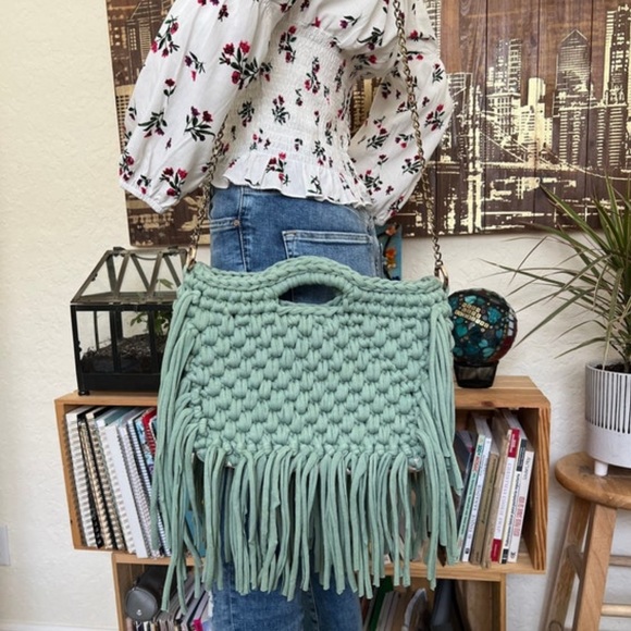 Pastel Green Large Fringe Crochet Bag - Boho Chic Retro Handwoven Bag - Picture 2 of 5